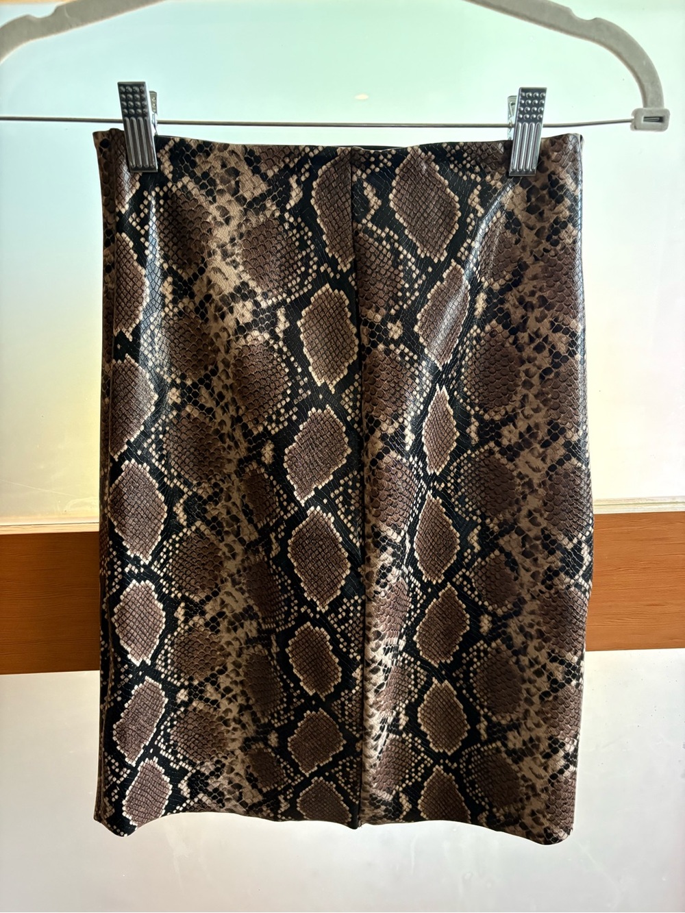 Women’s COMMANDO snakeskin pencil skirt medium